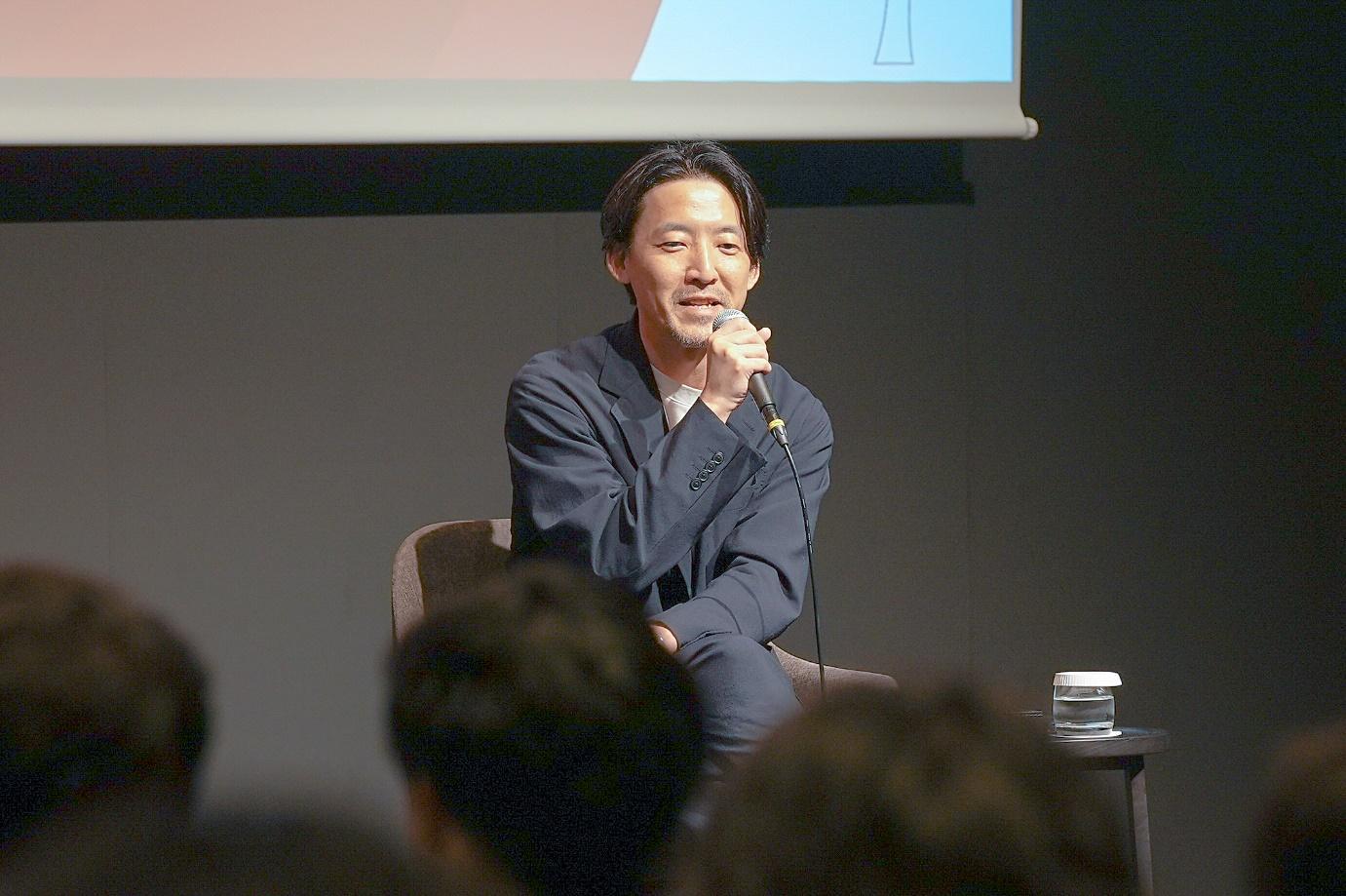 資生堂インタラクティブビューティーの中條 裕紀氏が登壇している様子